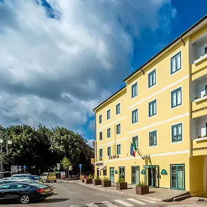 New Petit Italie